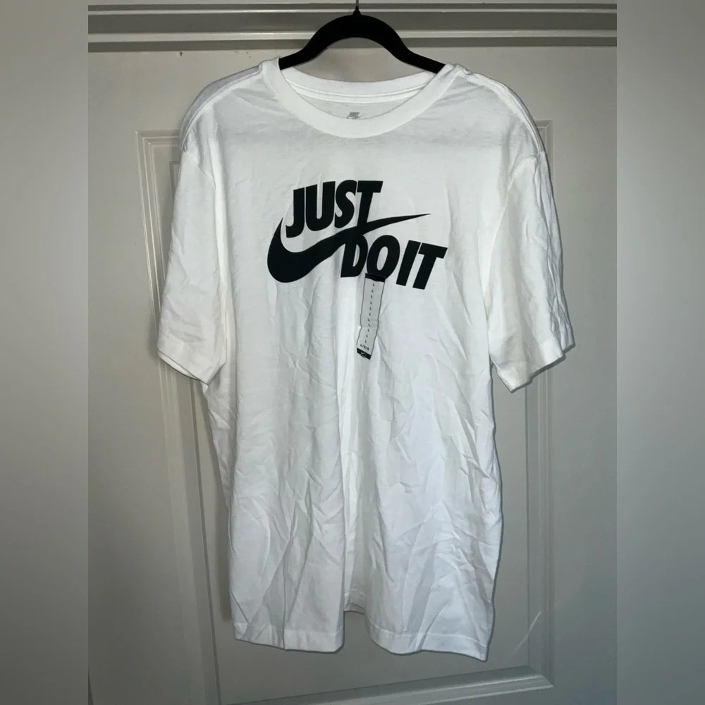 Nike Men's White Just Do It T-Shirt
